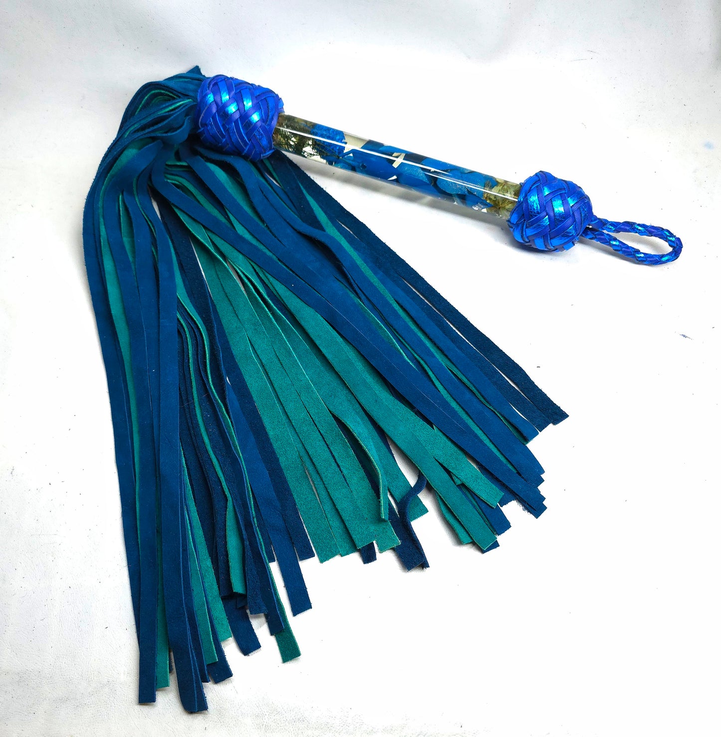 Blue Green Flower and Leaves Flogger