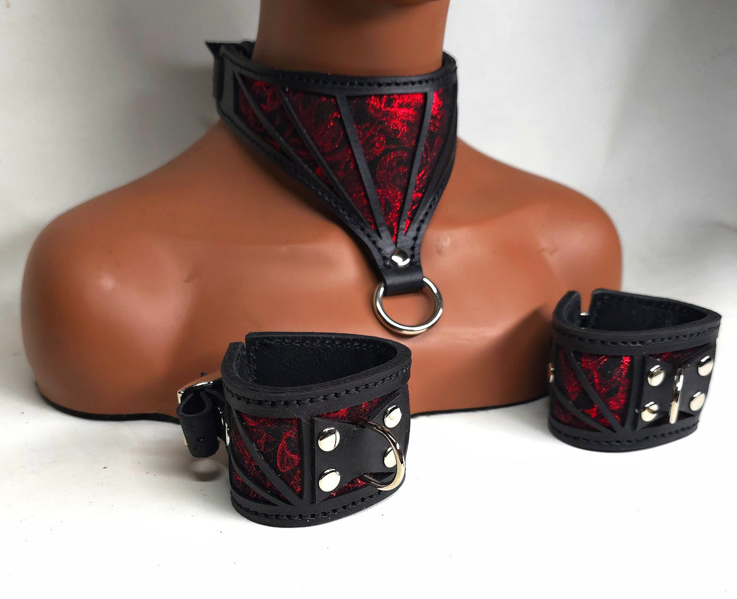 Requiem Collar in Ruby Smoke Leather - In Stock