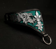 Load image into Gallery viewer, Venice on Fire Collar in Green- In Stock